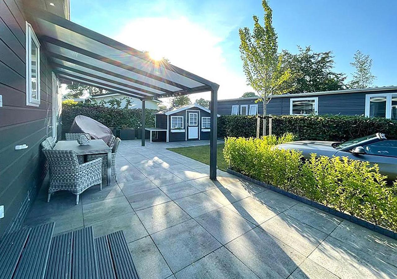 Chalet Am See Lathum Bagian luar foto